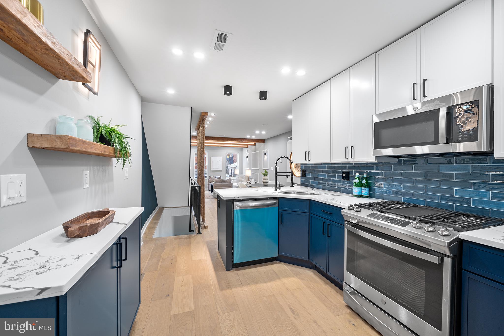 2850 TULIP STREET