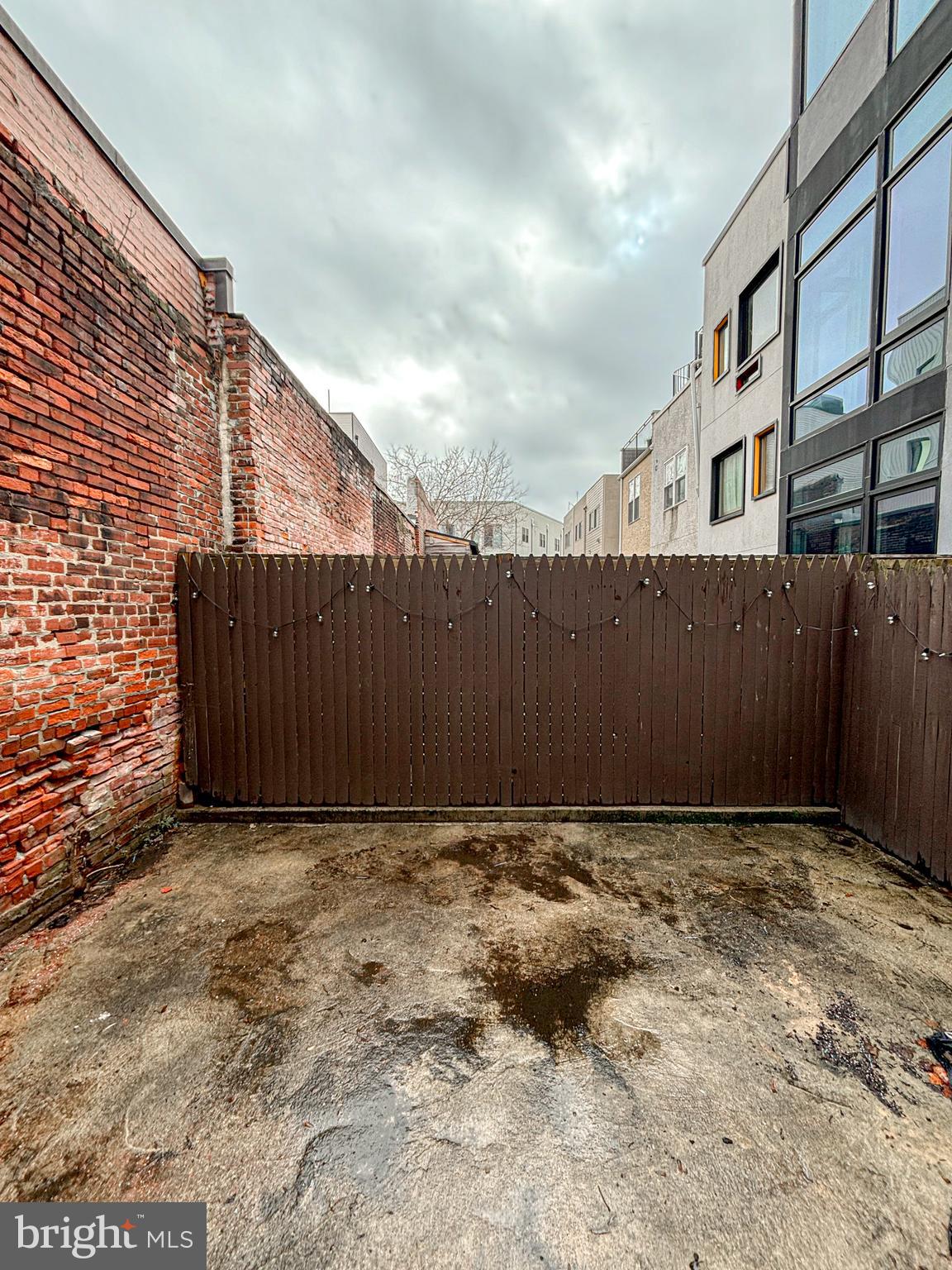 1618 FITZWATER ST #1