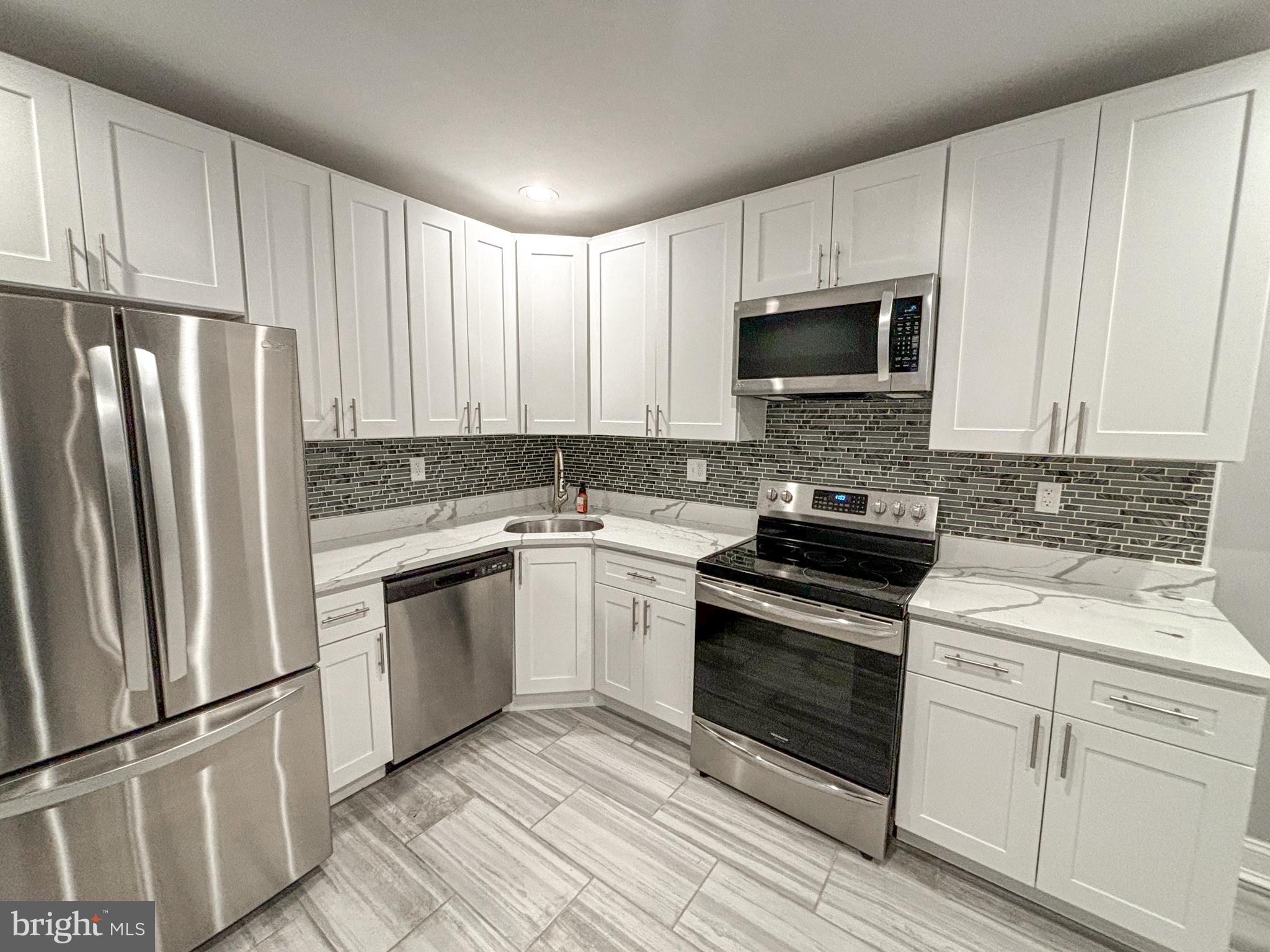 1618 FITZWATER ST #1