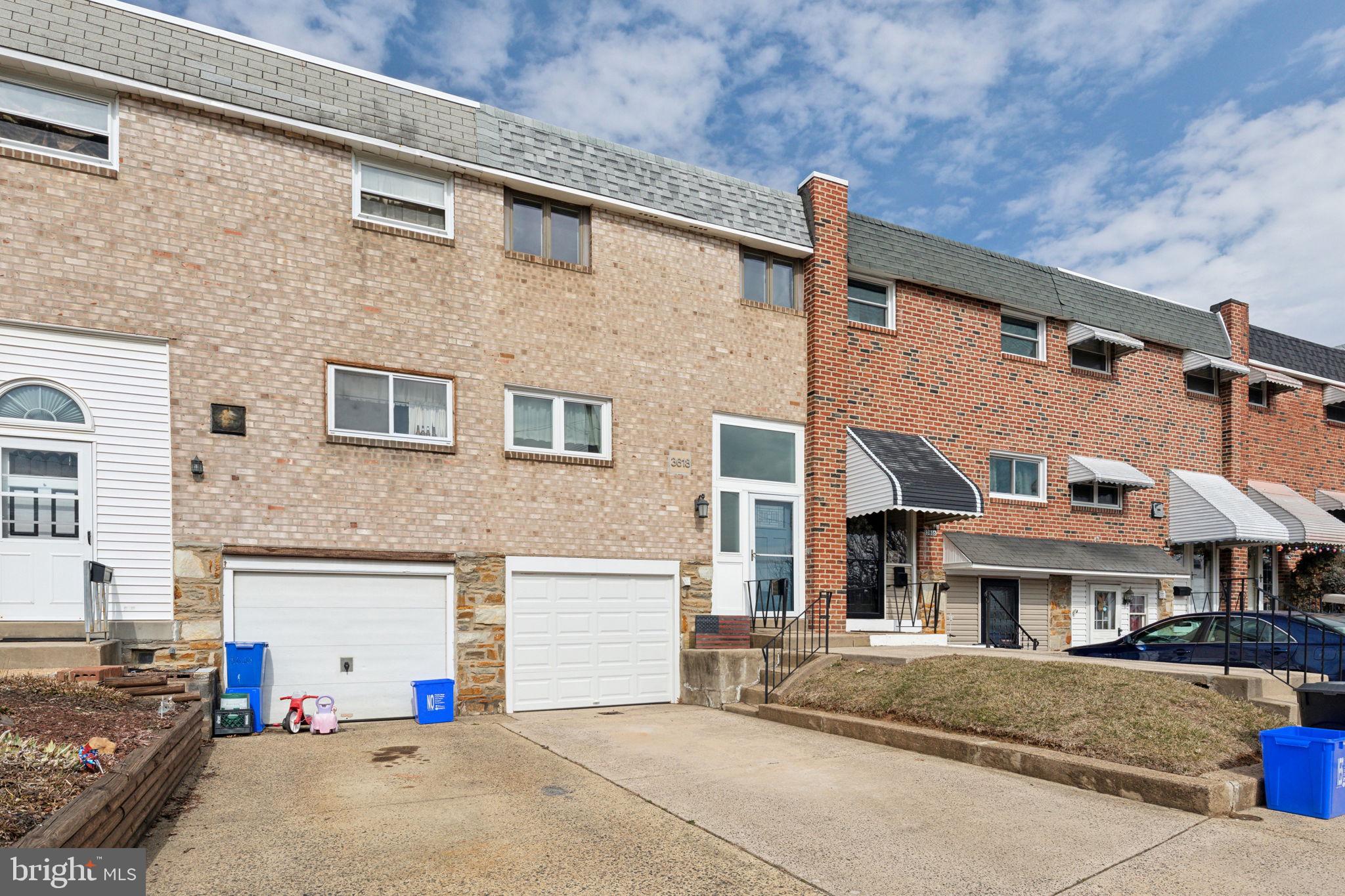 3618 Essex Ln