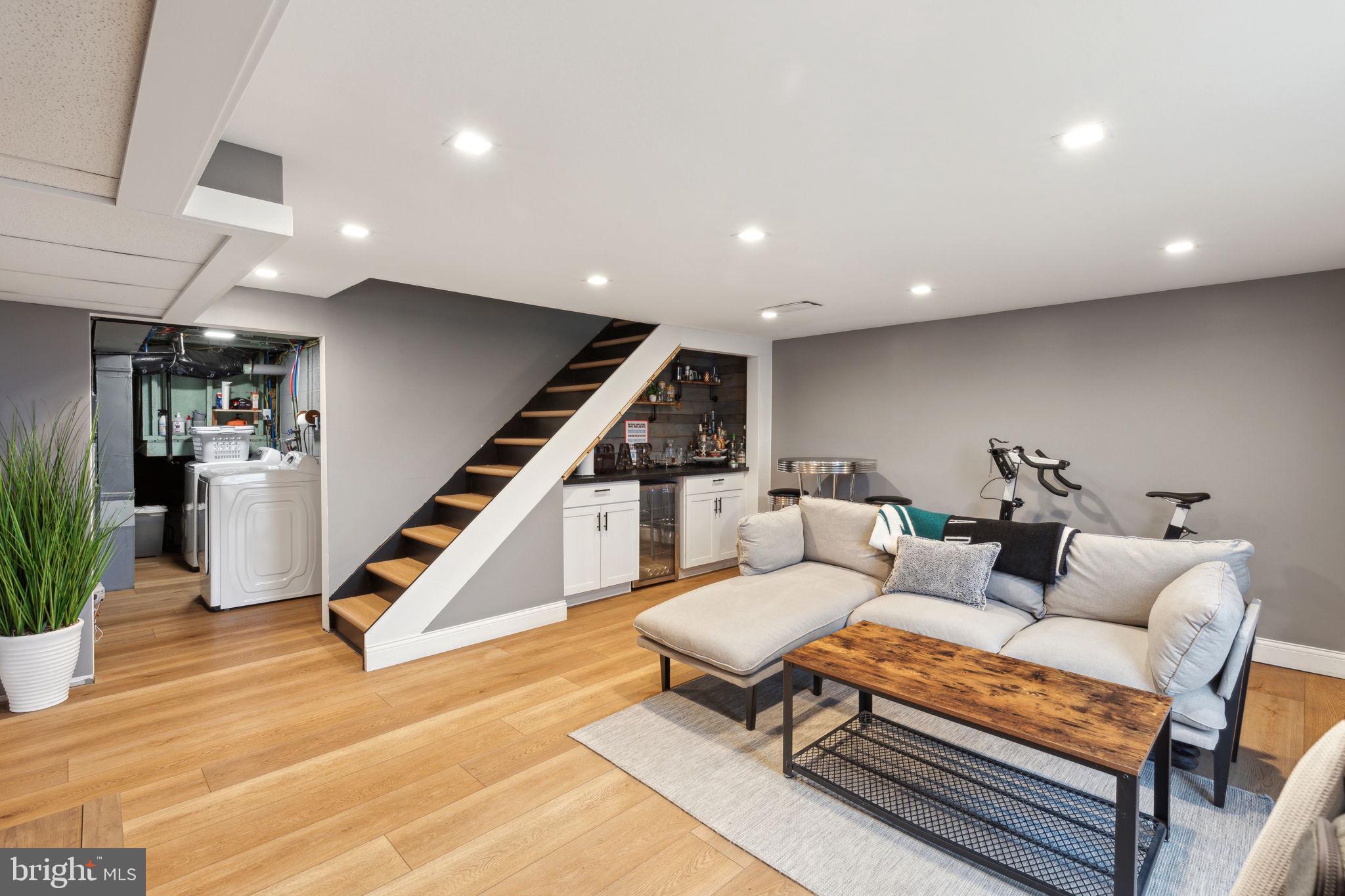 3618 Essex Ln