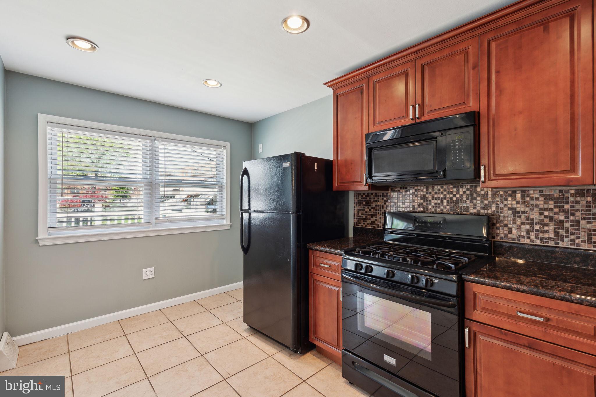 12829 Elnora Rd