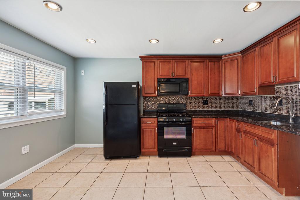 12829 Elnora Rd