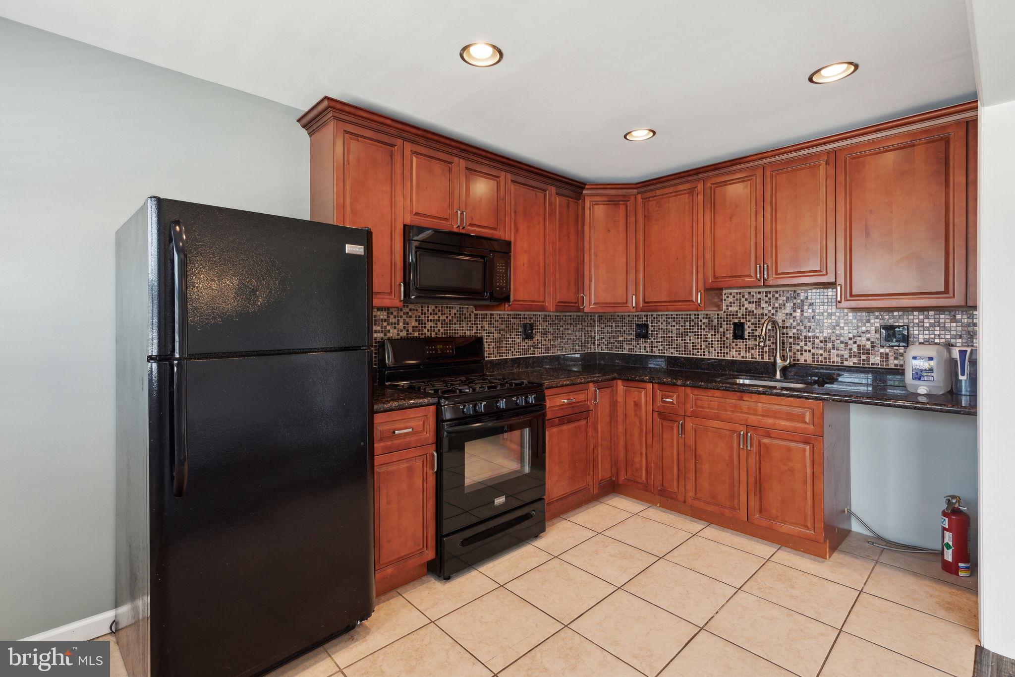 12829 Elnora Rd