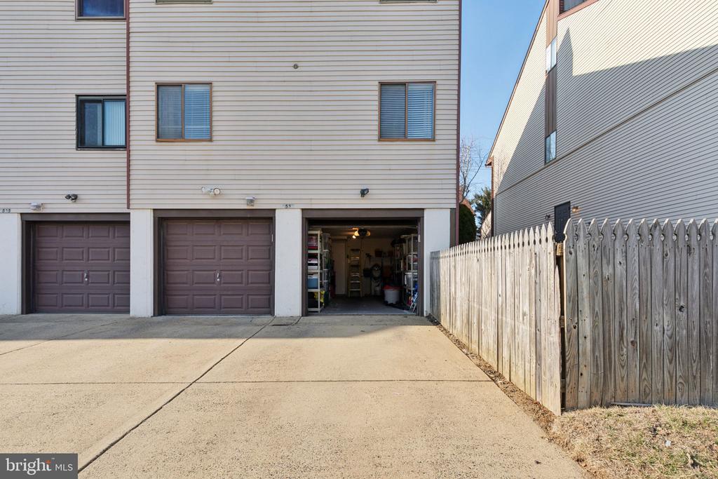 9537 James St #8a