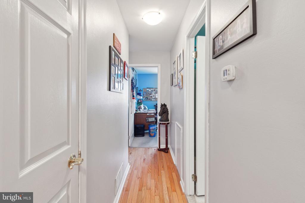 9537 James St #8a