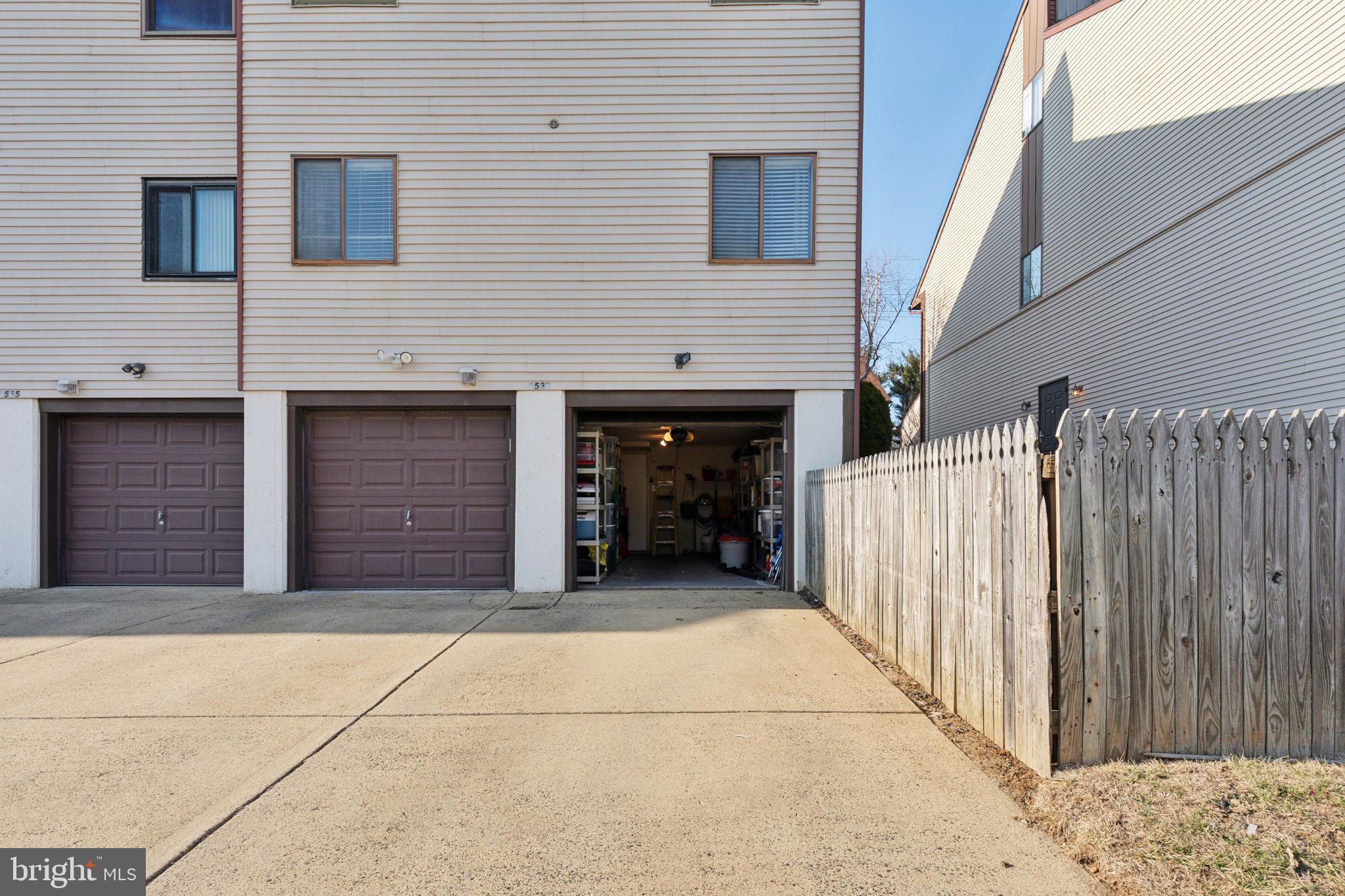 9537 James St #8a