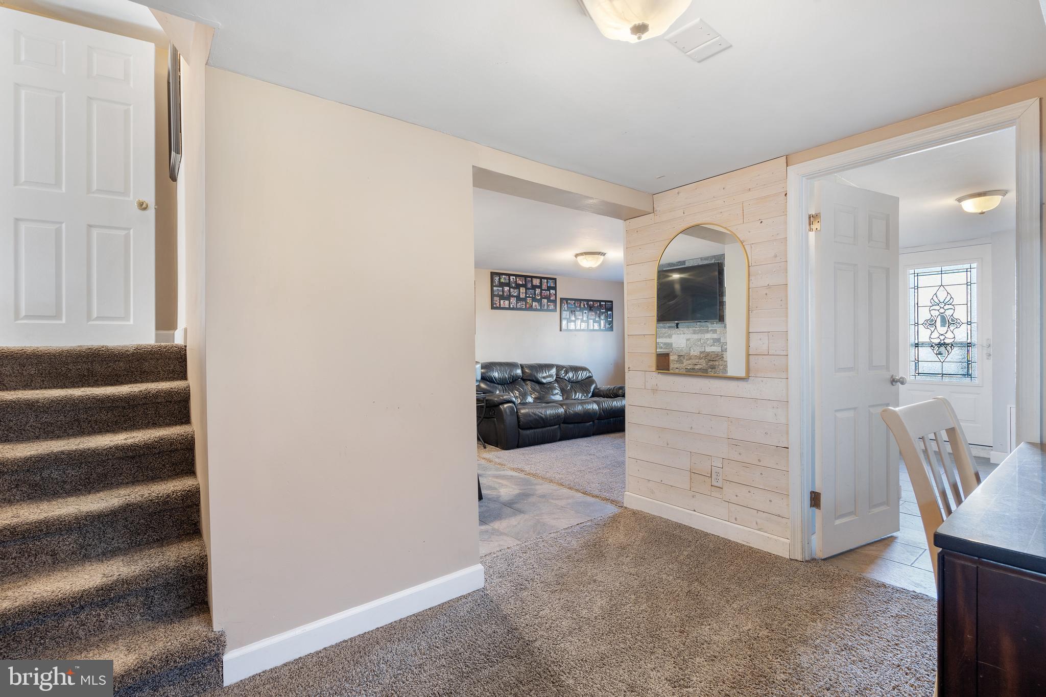 9011 Cloverly Rd