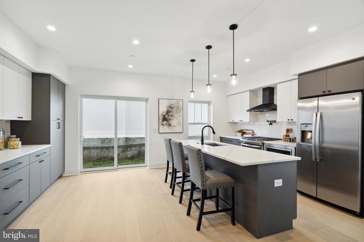 3606 Golfview Ln