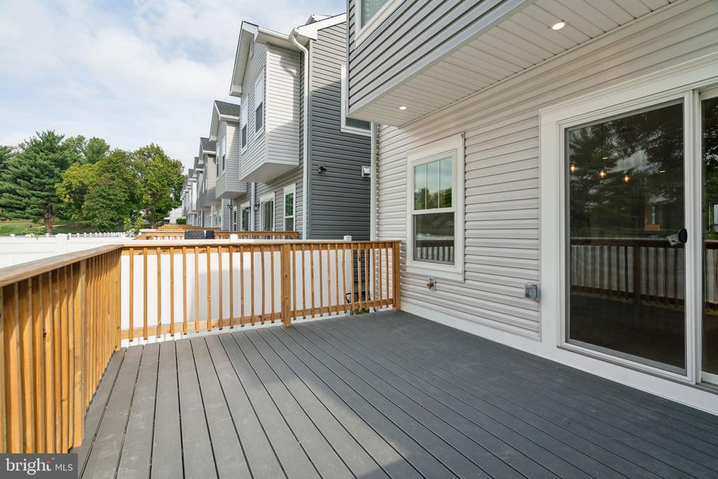 3606 Golfview Ln