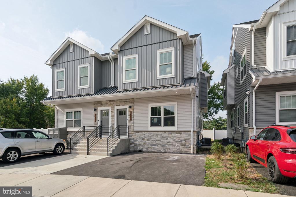3606 Golfview Ln
