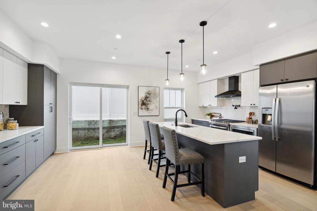 3606 Golfview Ln