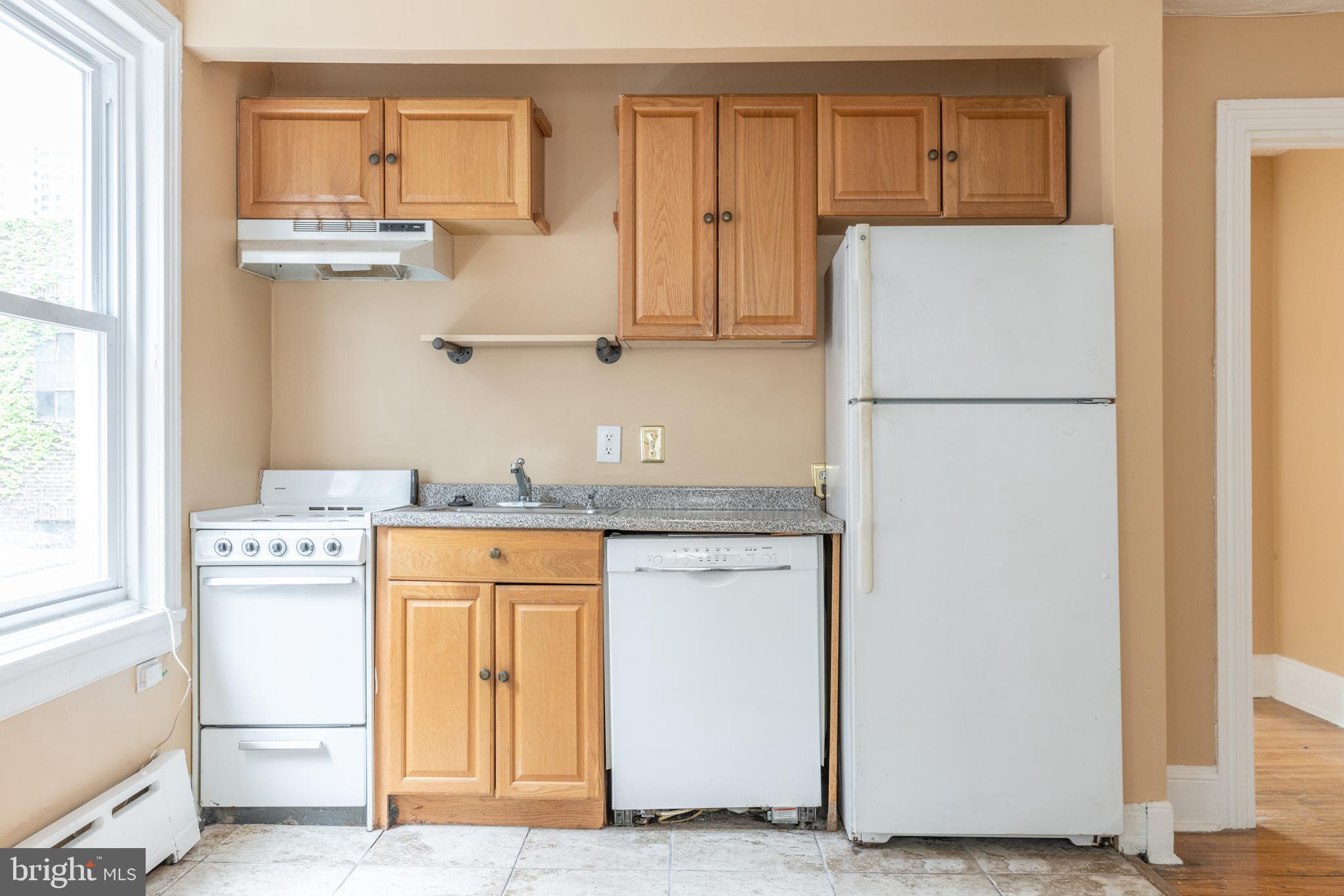 2032 CHESTNUT ST #3R