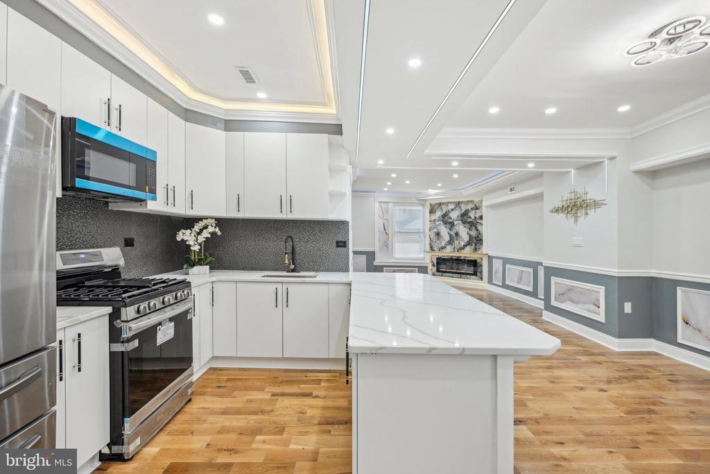 1214 N 60TH STREET