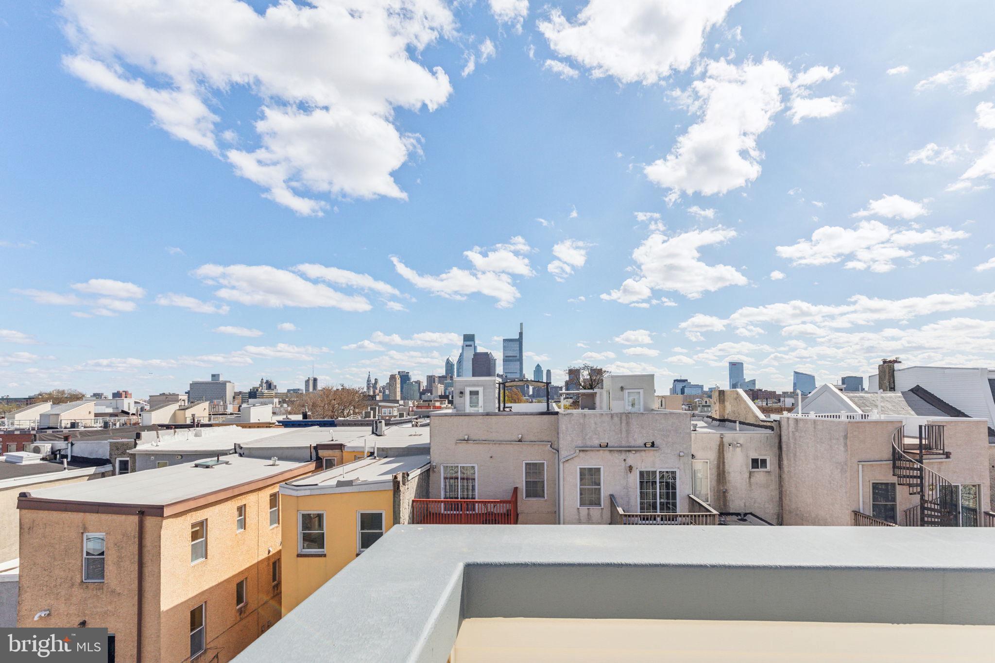 1929 W George St