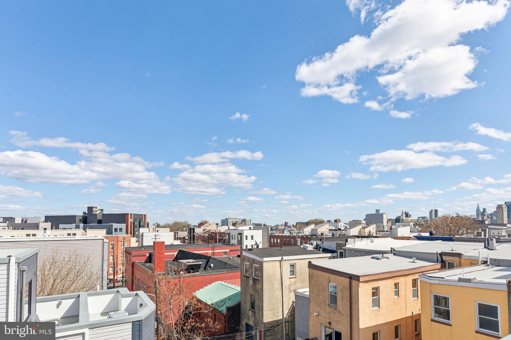 1929 W George St