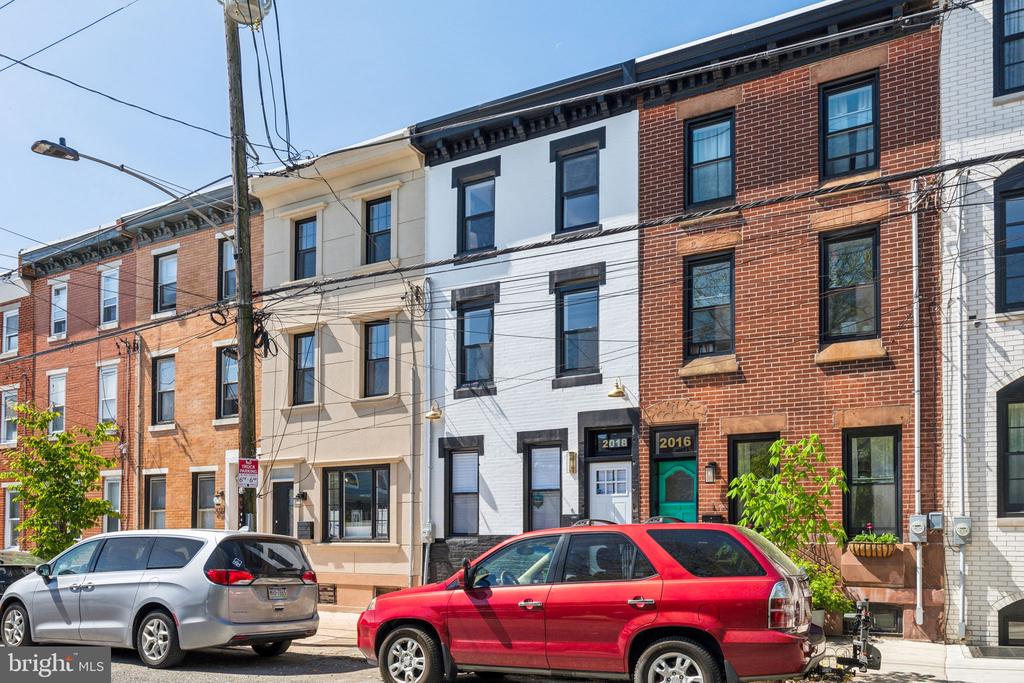 2018 E CUMBERLAND STREET