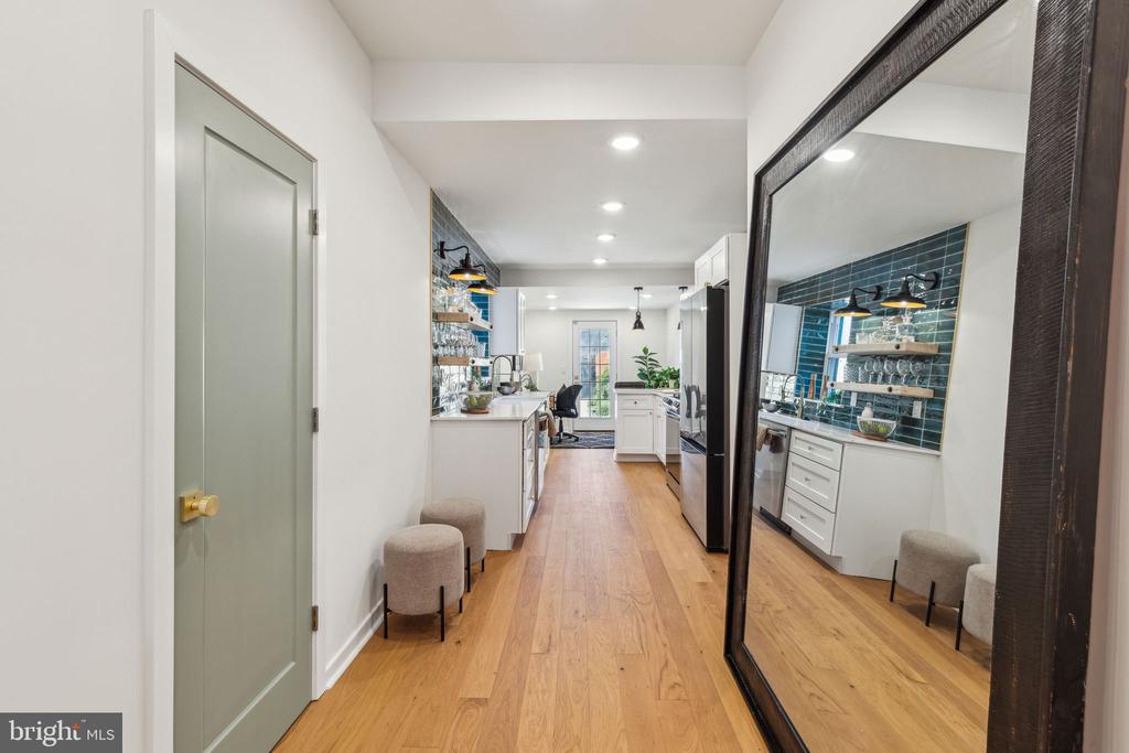 2018 E CUMBERLAND STREET