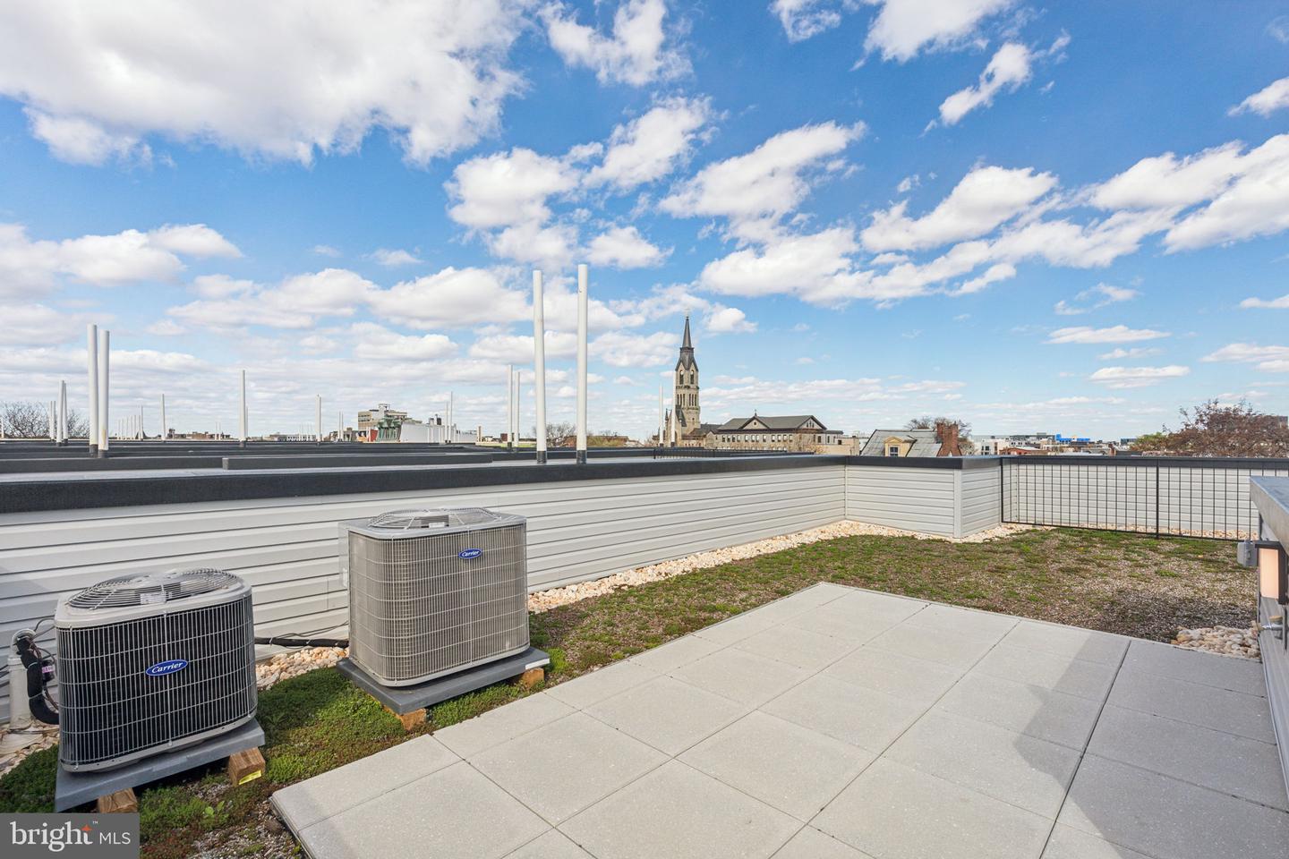 954 N Wendle Ct #11