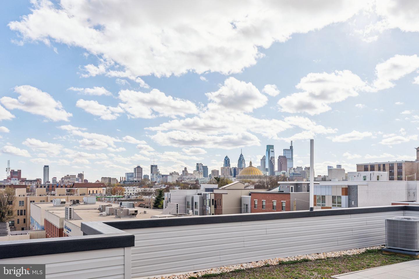 954 N Wendle Ct #11