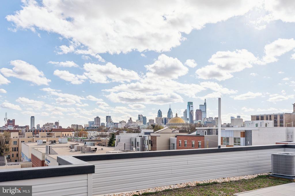 954 N Wendle Ct #11