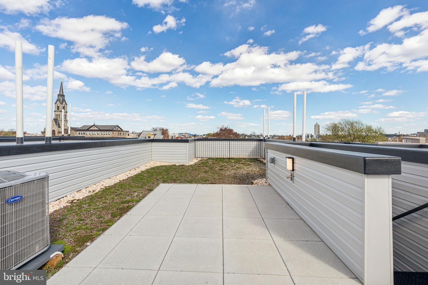 954 N Wendle Ct #11