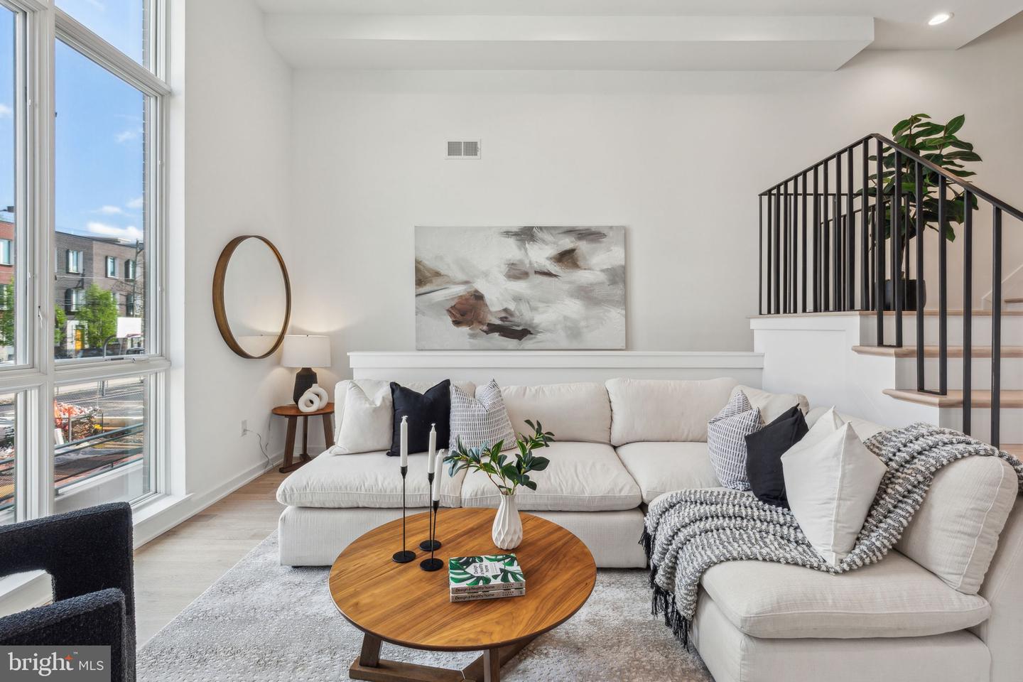954 N Wendle Ct #11
