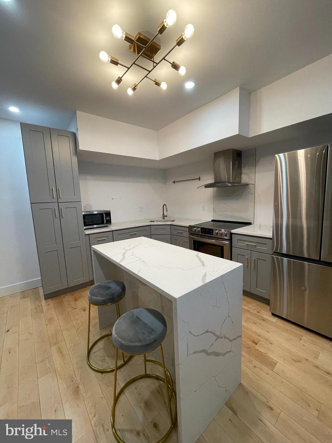 1205 S 4TH ST #2