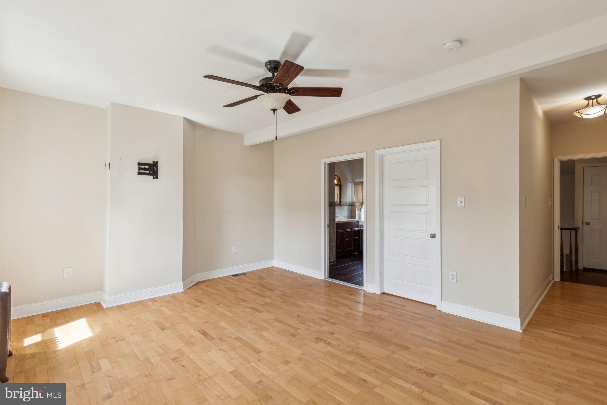 2207 E Susquehanna Ave