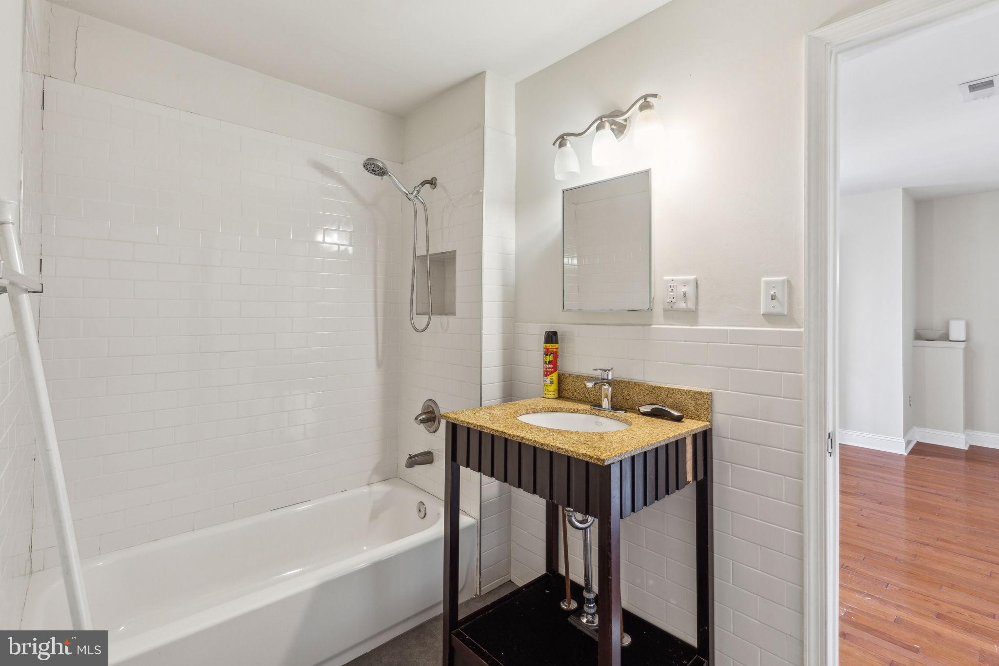 2207 E Susquehanna Ave