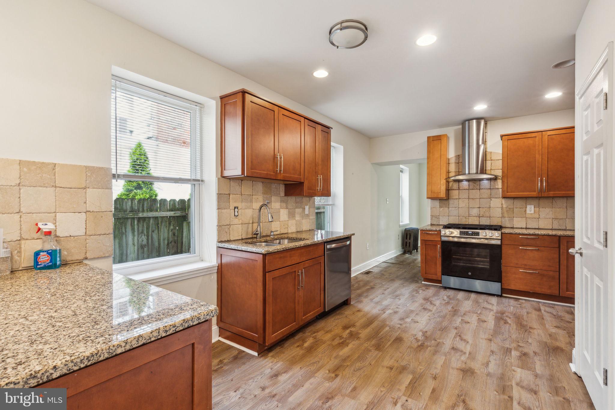 2207 E Susquehanna Ave