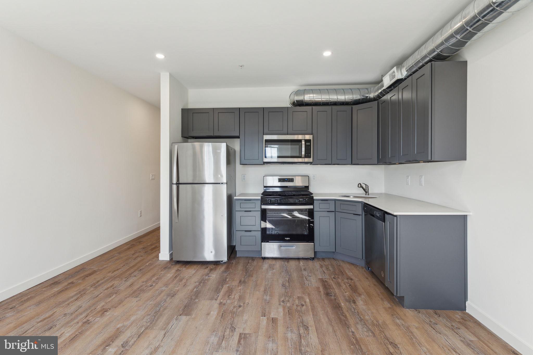 610 S 6TH ST #4B