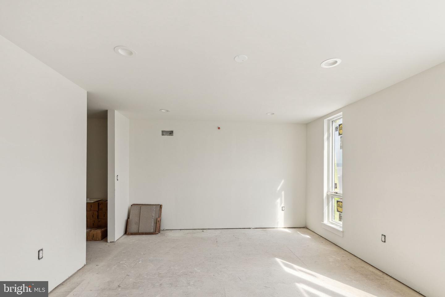 602 Brenna Walk