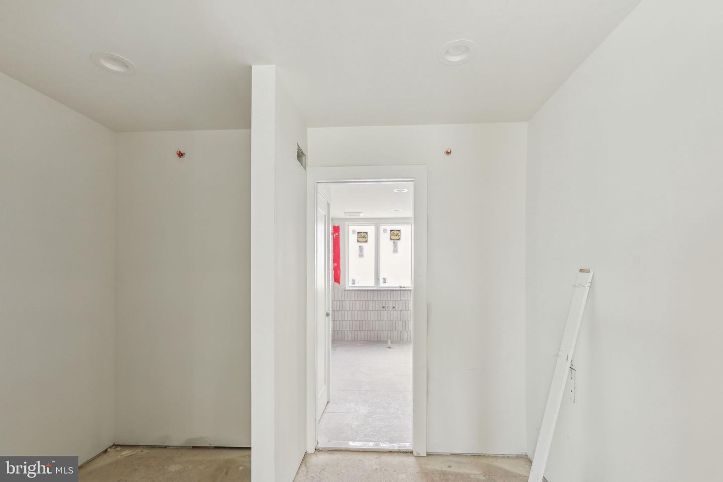 602 Brenna Walk