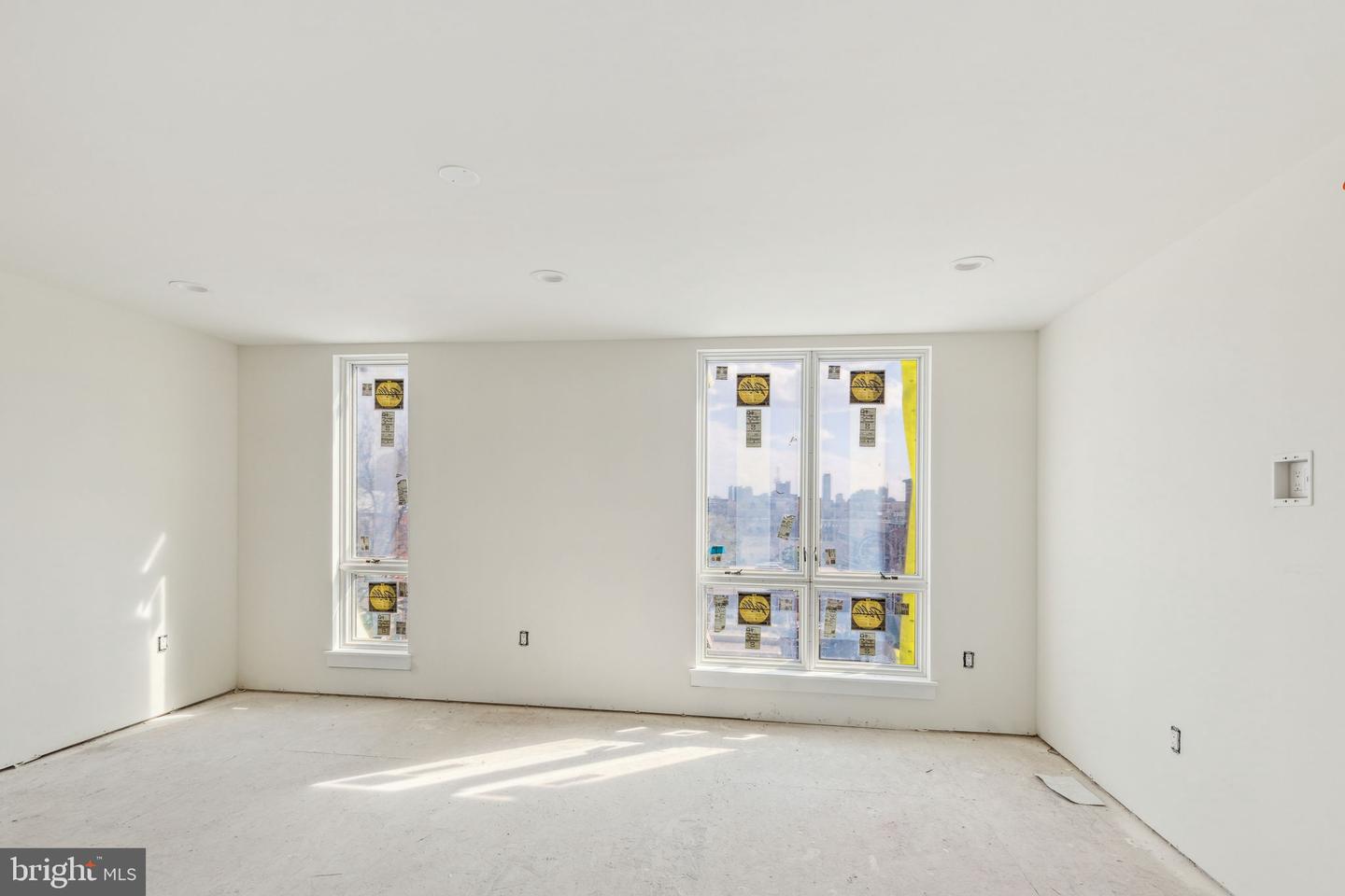 602 Brenna Walk
