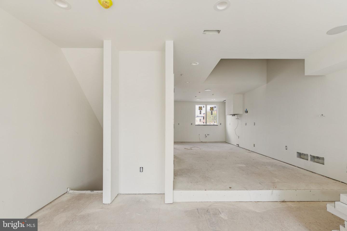 602 Brenna Walk