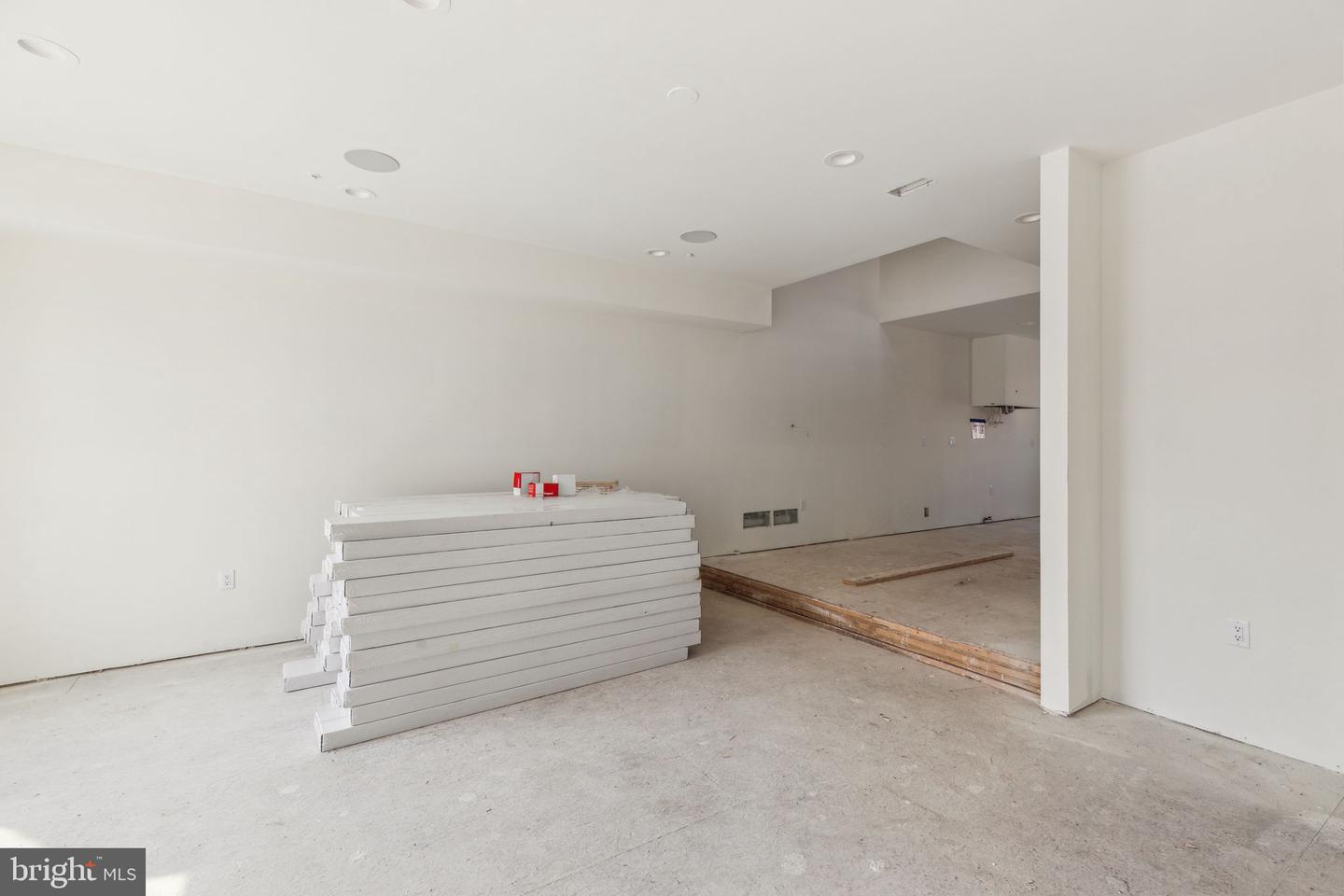 602 Brenna Walk