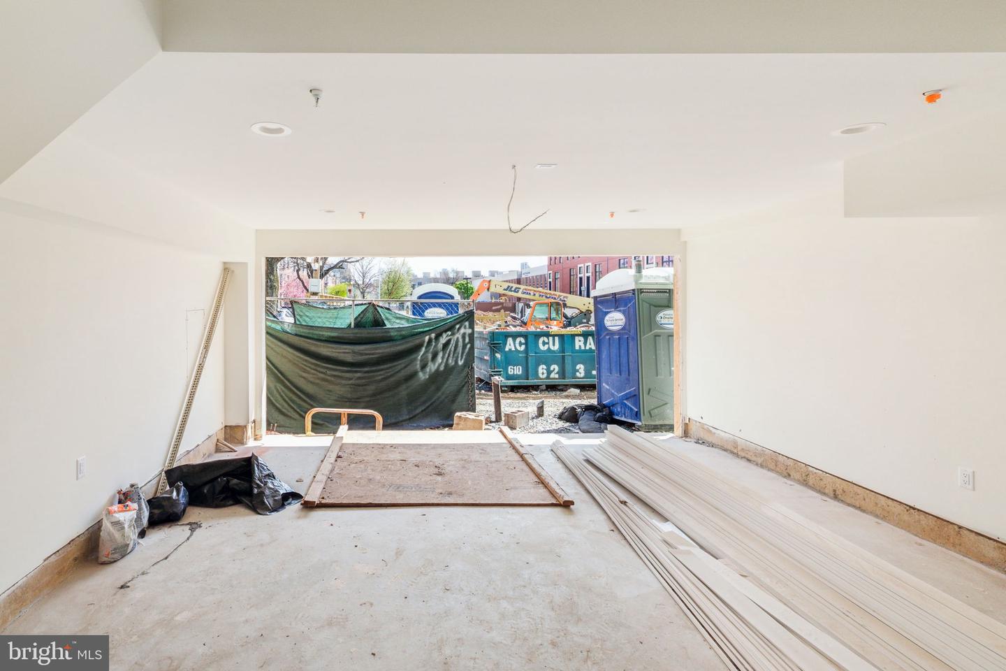 602 Brenna Walk