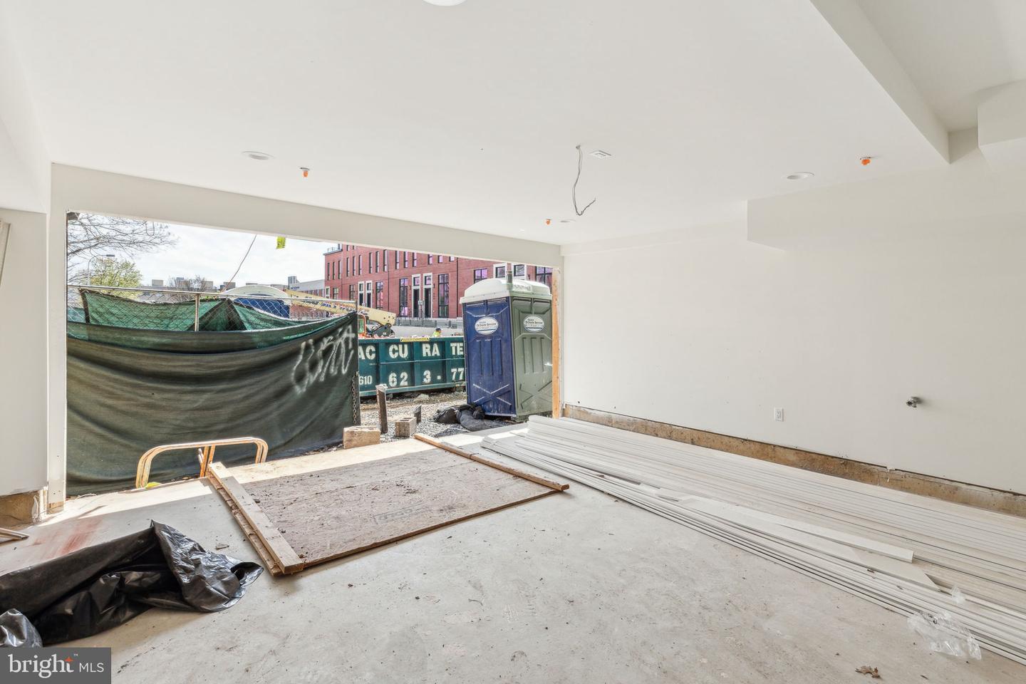 602 Brenna Walk