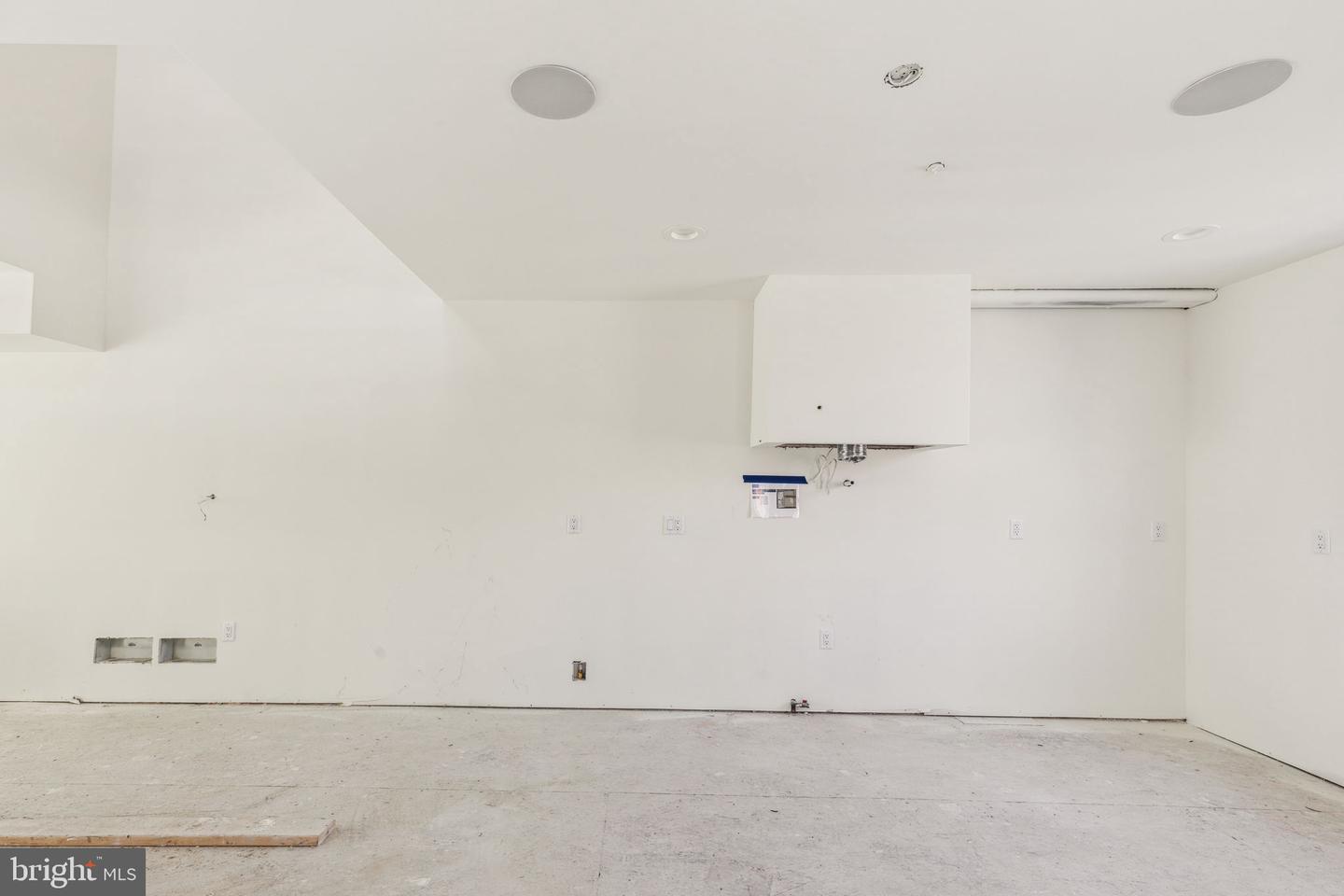 602 Brenna Walk