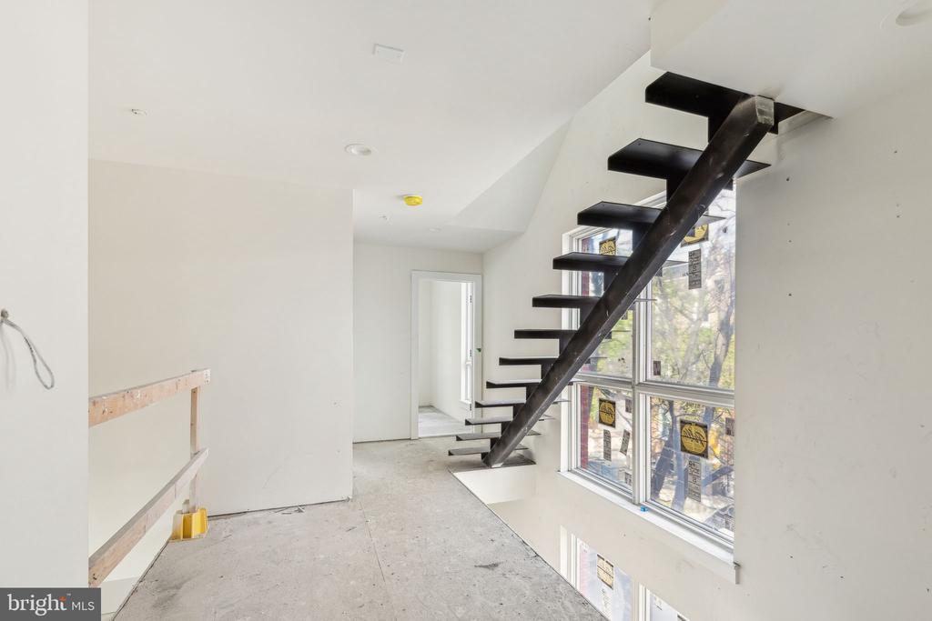 602 Brenna Walk