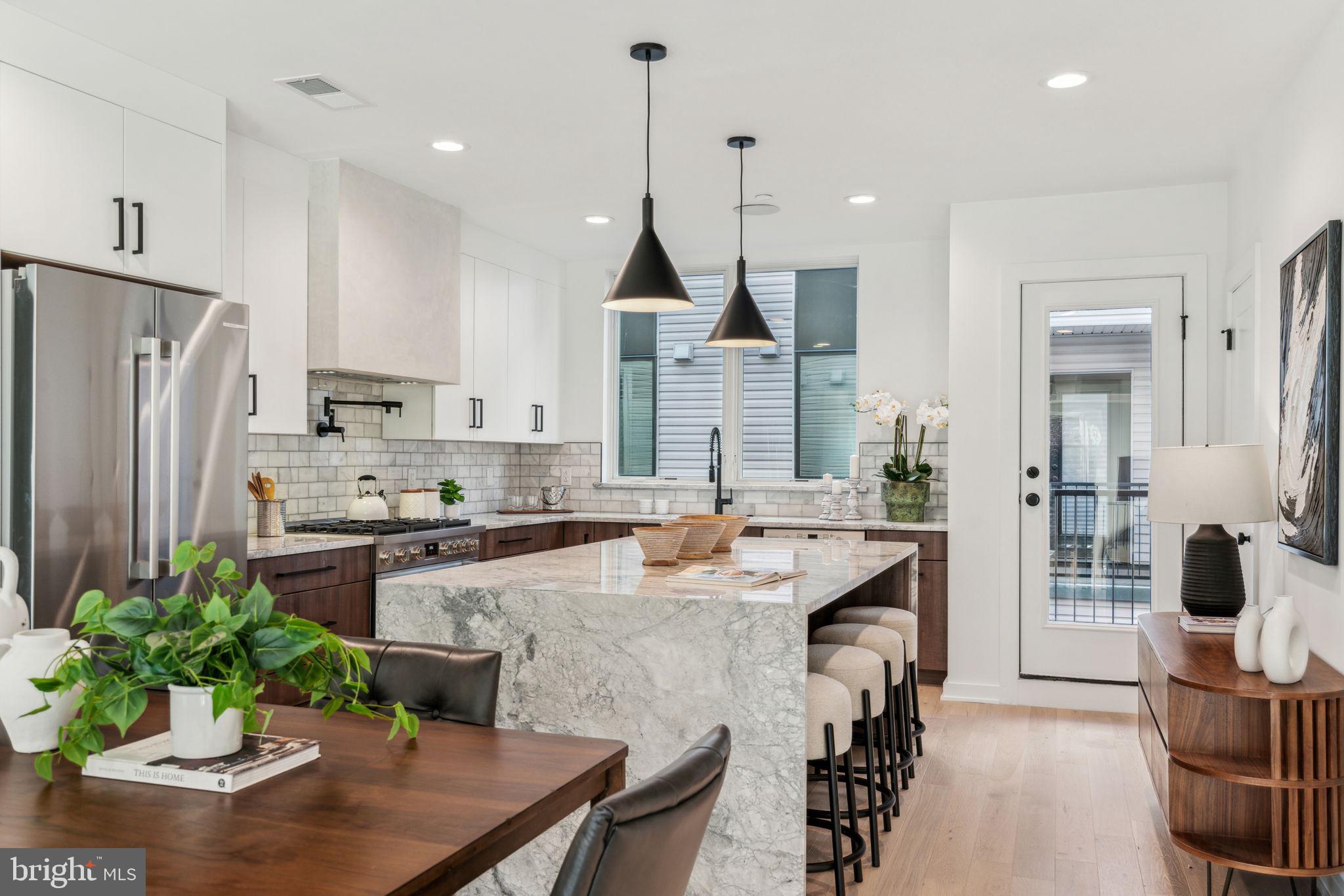 602 Brenna Walk