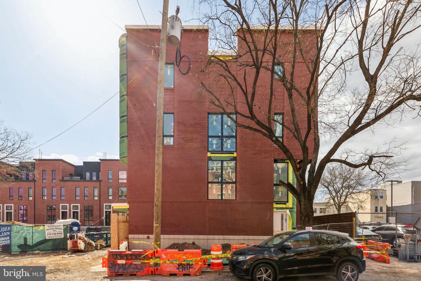 602 Brenna Walk