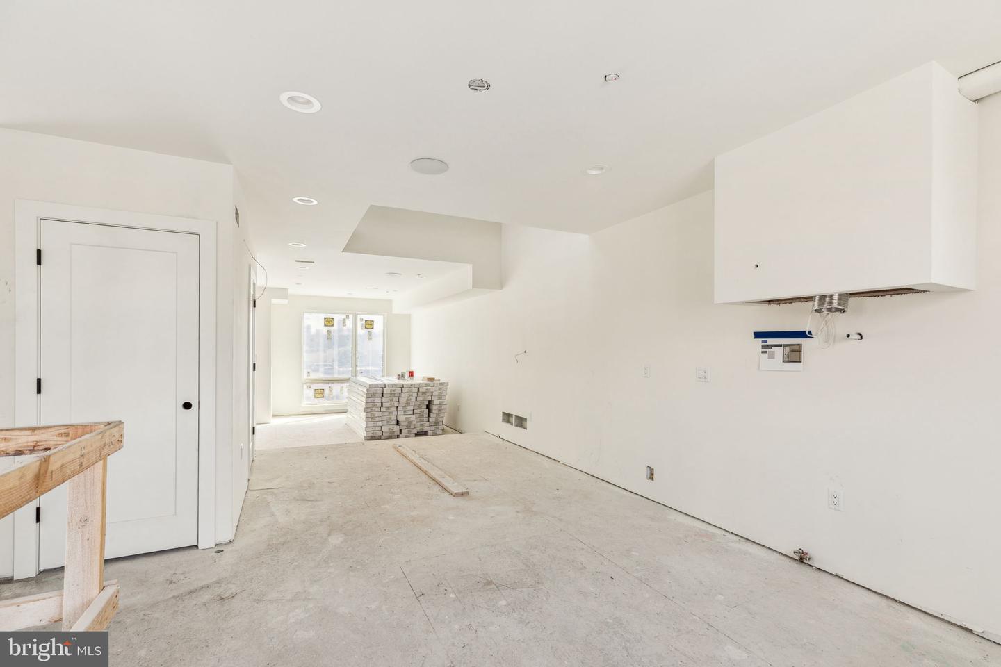602 Brenna Walk