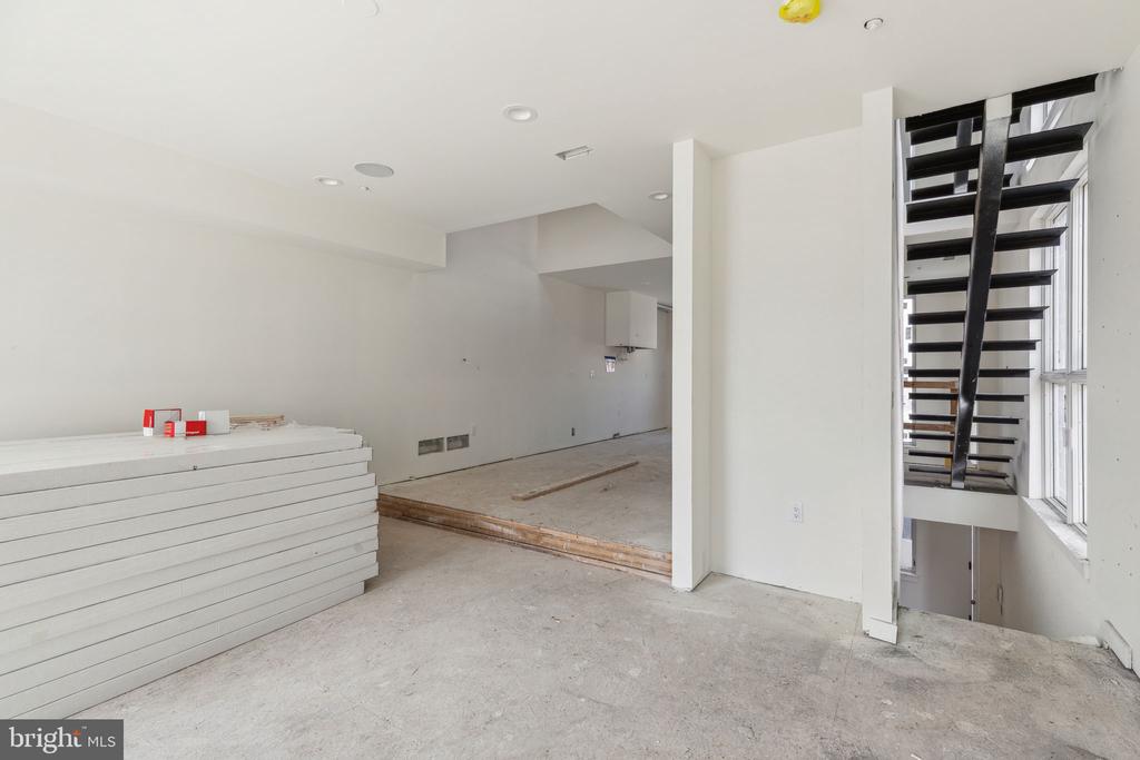 602 Brenna Walk