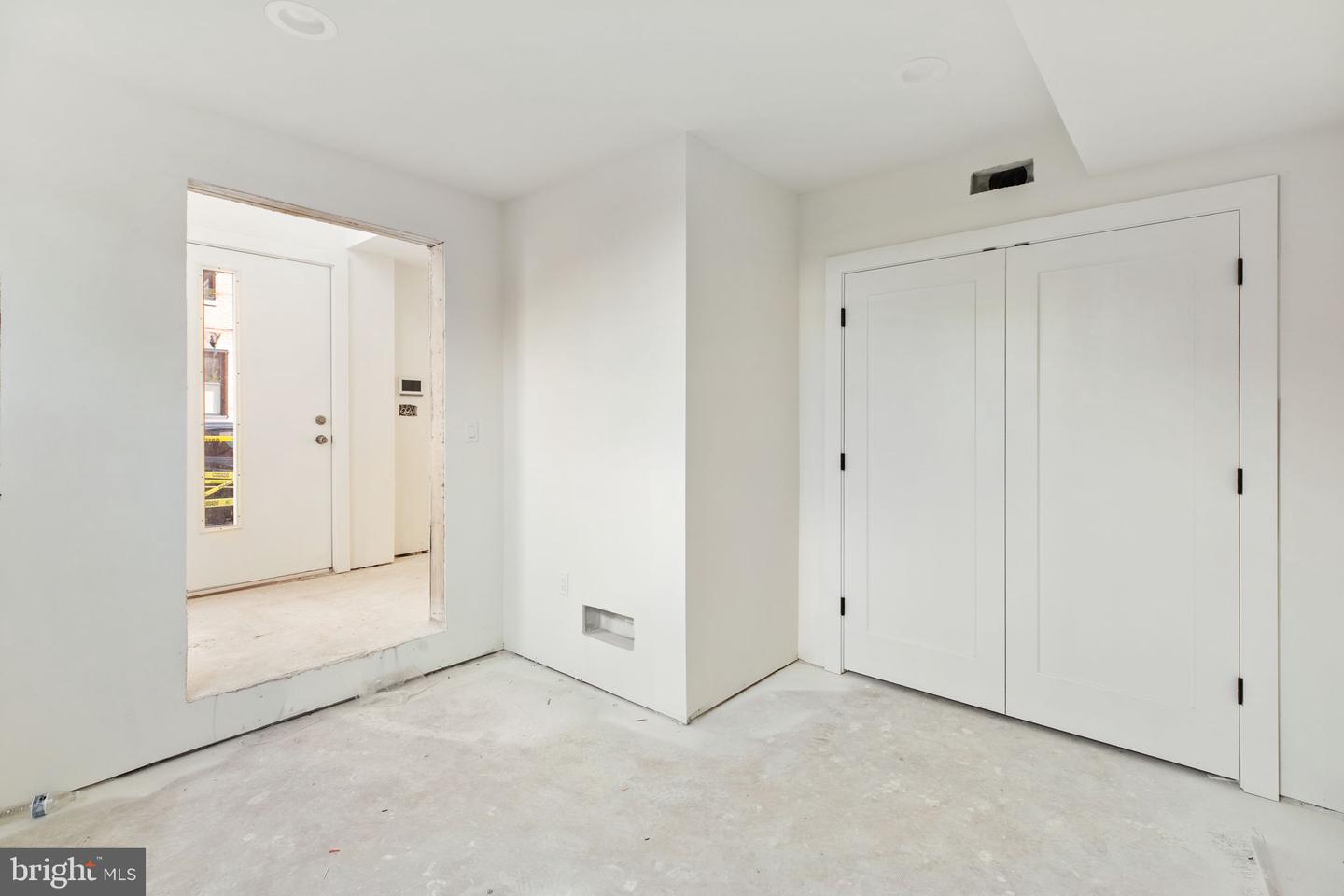 602 Brenna Walk