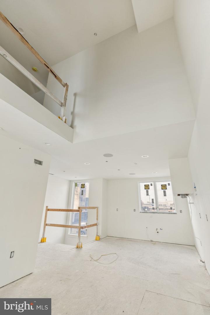 602 Brenna Walk