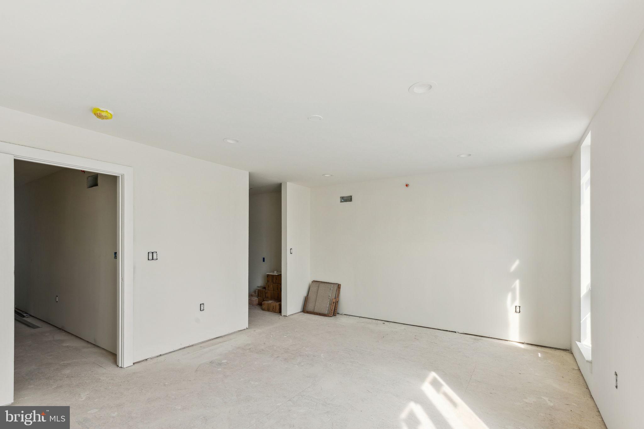 602 Brenna Walk