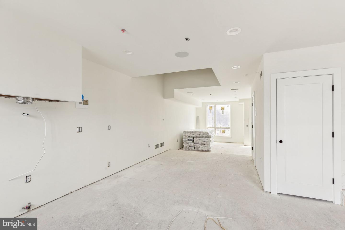 602 Brenna Walk