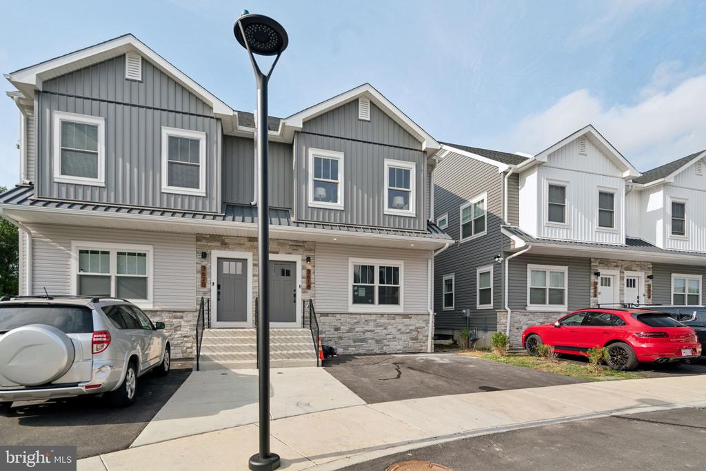 3610 Golfview Ln